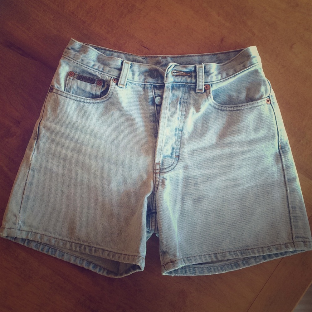 Calvin Klein High Waisted Vintage Shorts.